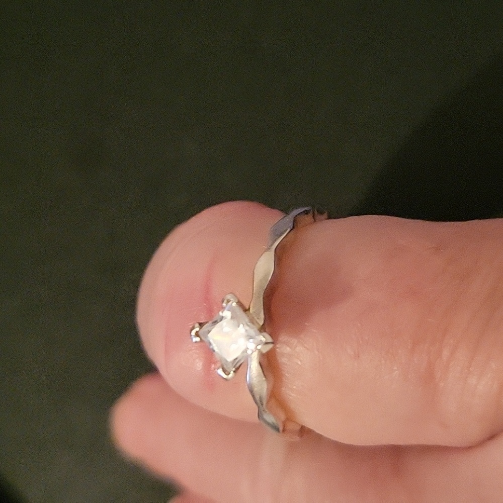 Ring - Picture 6 of 6